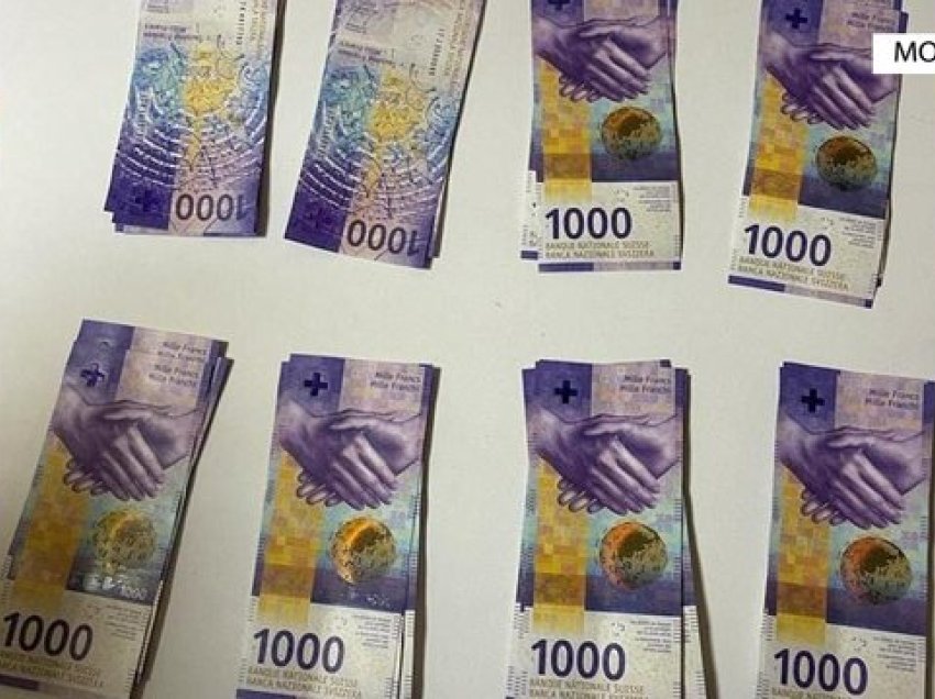Tentoi të fuste ilegalisht në vendin tonë 25 mijë franga zviceriane, e pëson 40-vjeçari në Morinë
