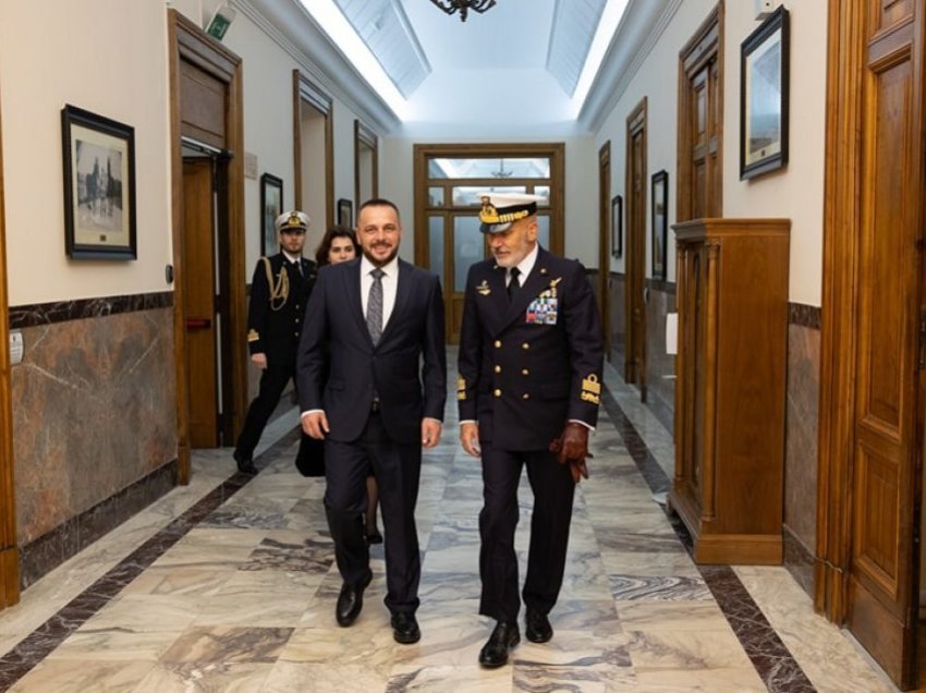 Maqedonci takohet me kryesuesin e ardhshëm të Komitetit të NATO-s