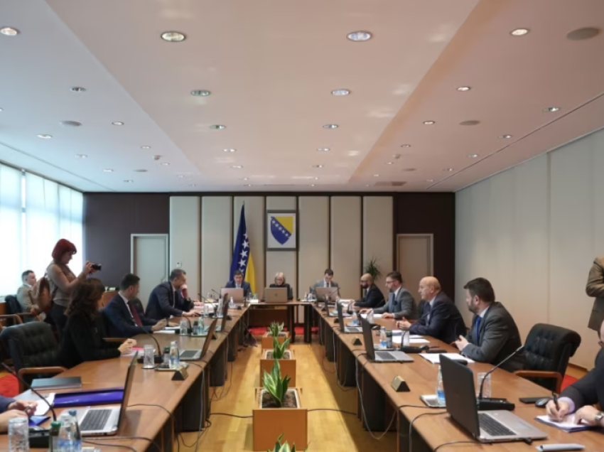 Këshilli i Ministrave nuk miraton hyrjen e palestinezëve në Bosnje