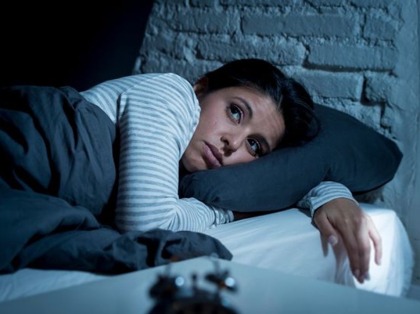 Gjumi jokualitativ ndikon në shëndetin mendor
