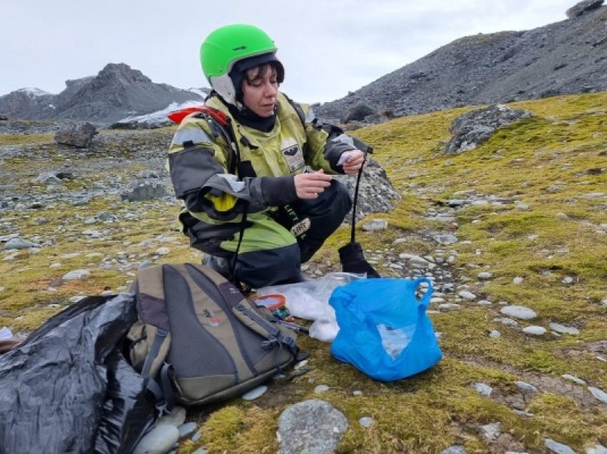 ​Studiuesit bullgarë hetojnë përdorimin e mundshëm të majave të Antarktidës për trajtimin e kancerit