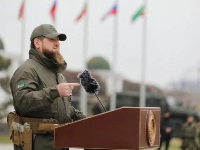 Kadyrov thotë se është gati të dërgojë 3000 luftëtarë të tjerë të tij në Ukrainë