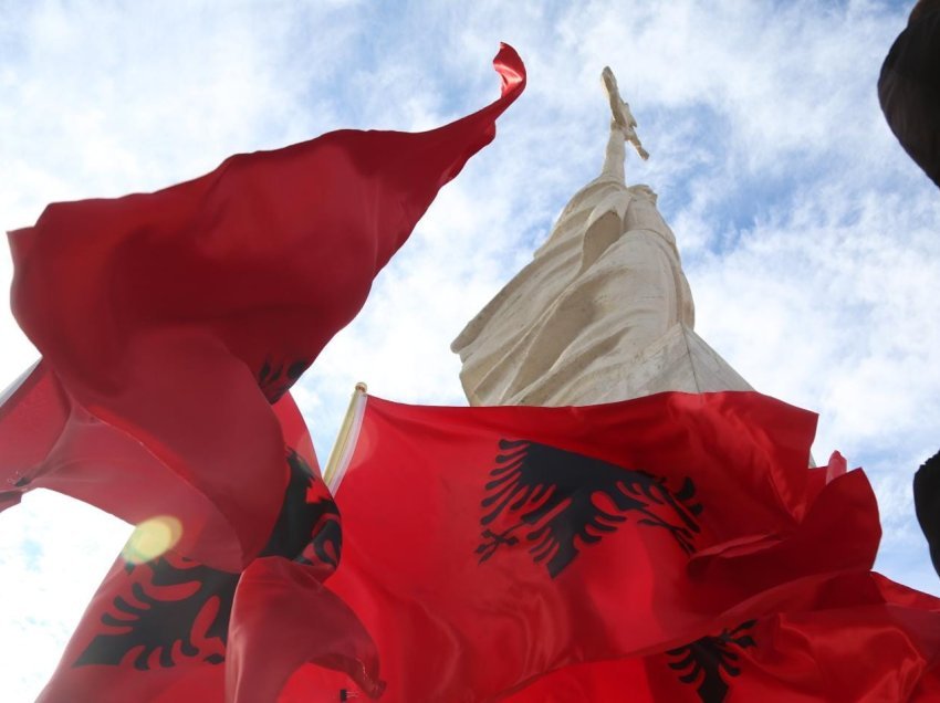 Sot 29 Nëntori, shqiptarët festojnë ditën e Çlirimit të Shqipërisë nga nazistët