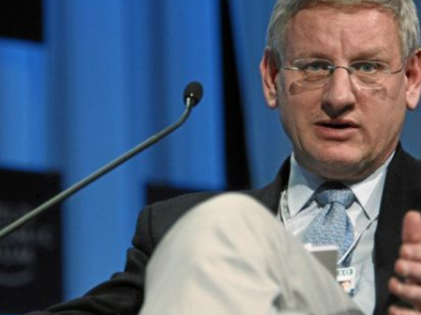 Carl Bildt: Më e lehtë të thuhet se sa të bëhet, por çështja e veriut është dashur të zgjidhet shumë më herët