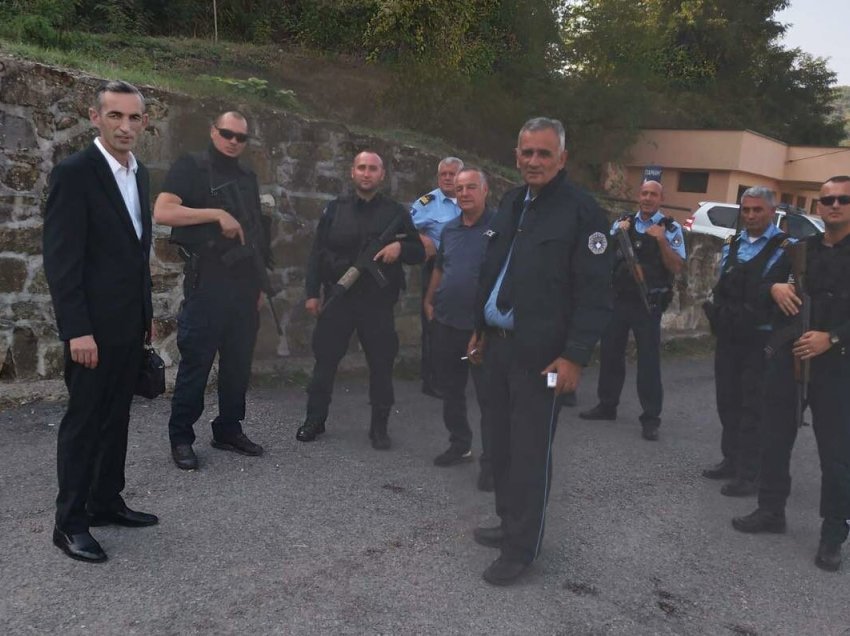 Peci viziton policët në Banjskë, i falënderon për ofrimin e sigurisë