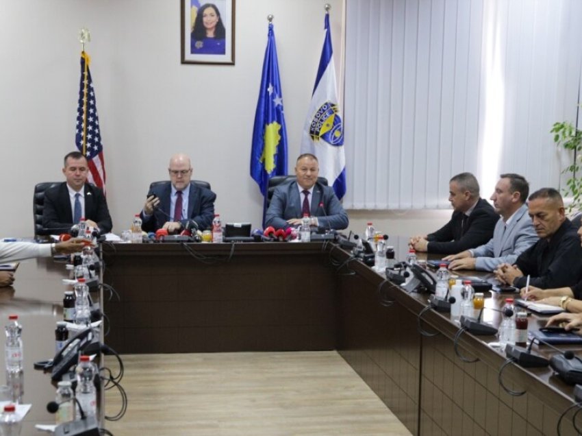 SHBA-ja i dhuron dronë Policisë së Kosovës