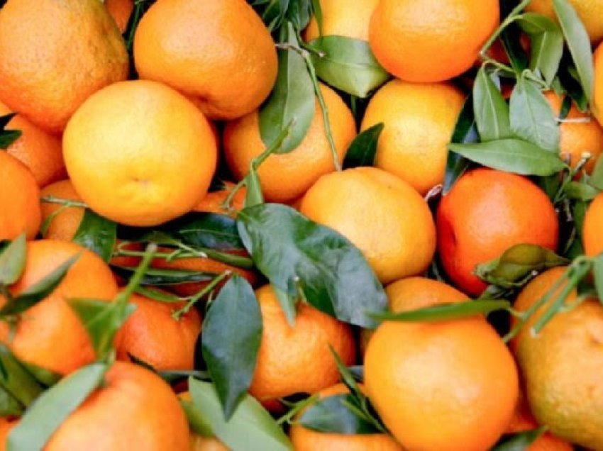Dy simptoma të hershme që tregojnë mungesë të vitaminës C