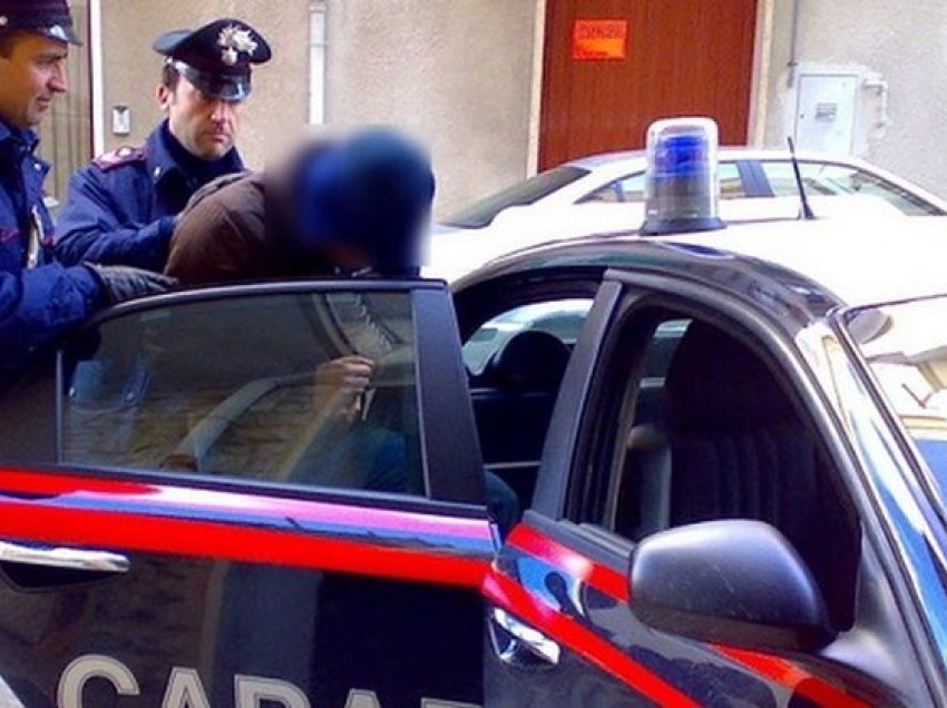 Kapen në Itali dy shqiptarët, kishin fshehur drogën në qese, në kazanet e pluhurit për larjen e rrobave
