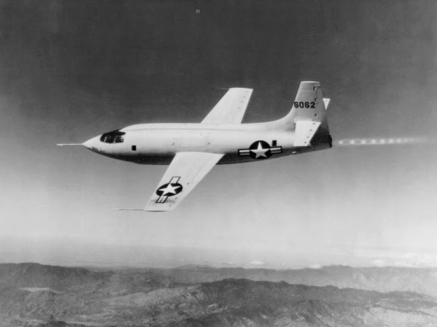 ​Avioni i parë amerikan me shpejtësi më të madhe se zëri