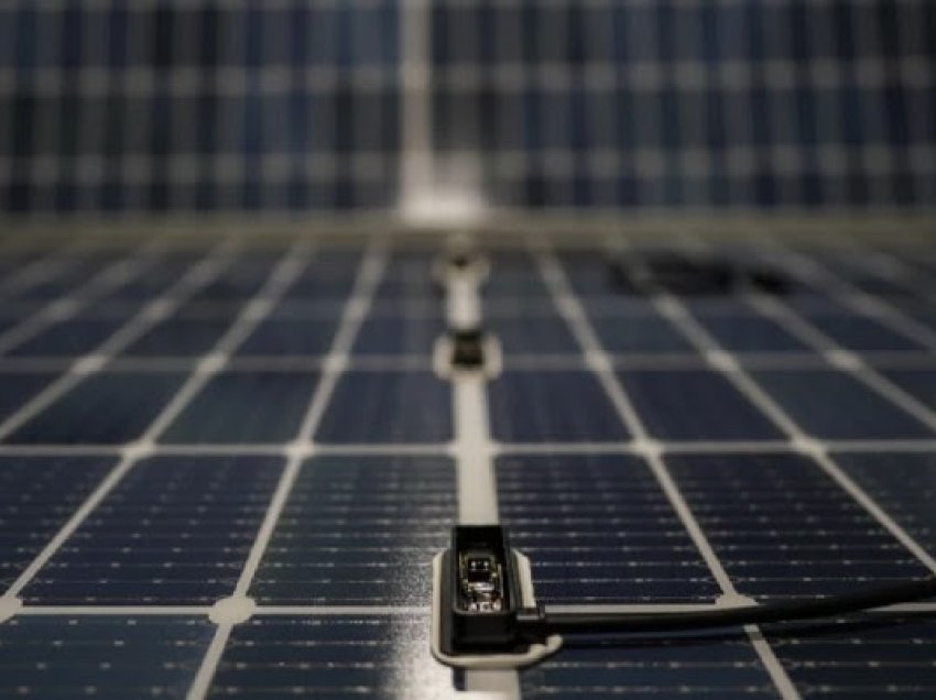 ​Zvicra po prodhon termocentrale solare nga pjatat e vjetra satelitore