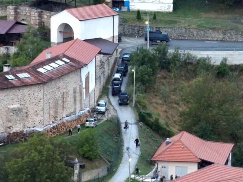 Eksperti i sigurisë, Elezi: 150 serbë po trajnohen për t’u futur në Kosovë, do paguhen 5 mijë euro në muaj