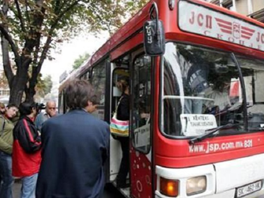 Një djalë është sulmuar në një autobus të NTP-së në Shkup