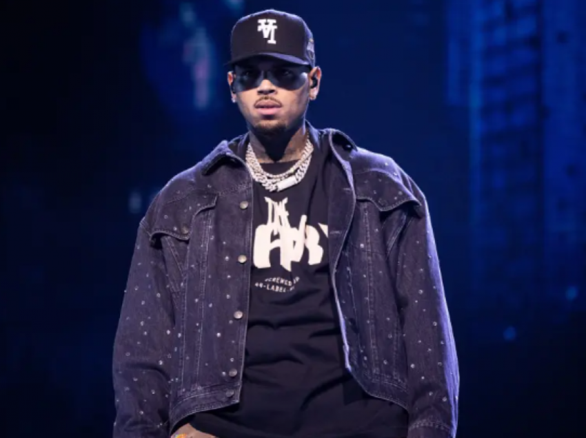 Chris Brown paditet për rrahjen e një burri me shishe të tekilës në një klub nate në Londër