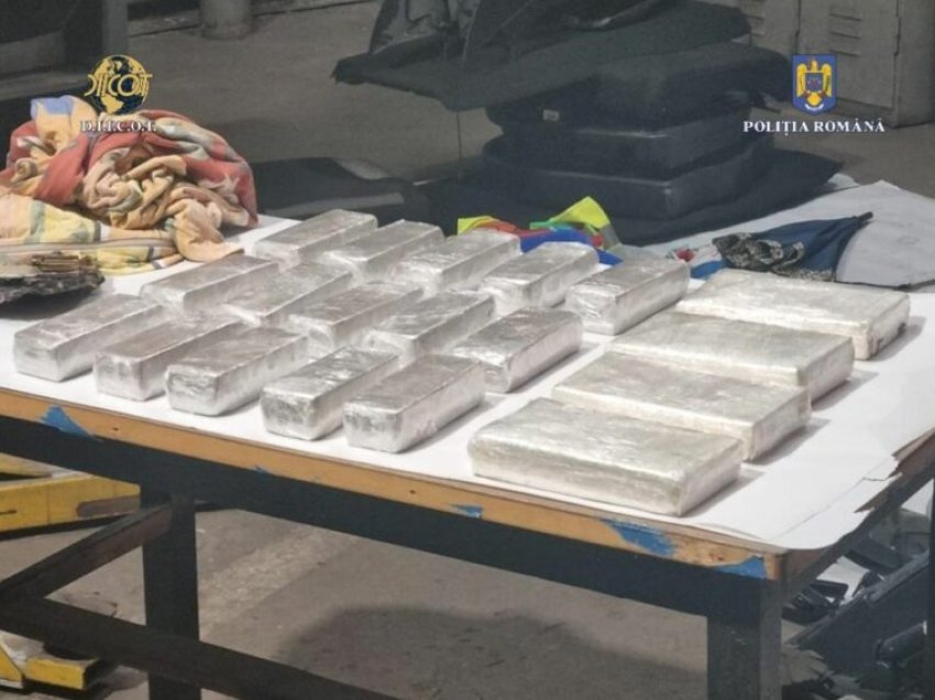Rumani, kapet rreth 10 kg heroinë e 4 kg kokainë. Mediat vendase: U trafikua nga Shqipëria, arrestohet trafikanti shqiptar