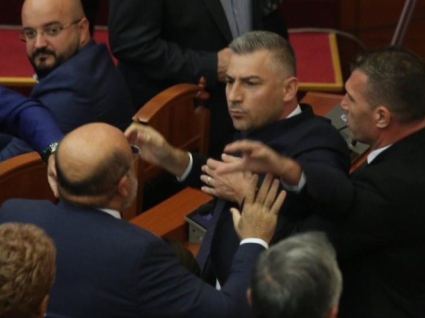Përplasja e dhunshme në Kuvend, PS-ja kërkesë për përjashtimin e 7 deputetëve të opozitës