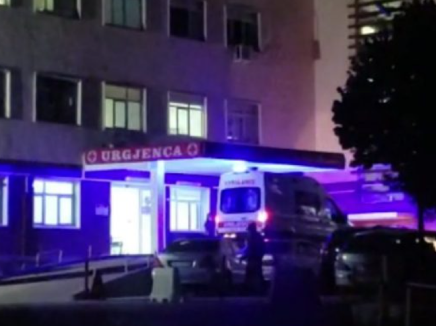 Ngjarje e rëndë në Vlorë/ I riu grek bie në gropën e ashensorit të një pallati, transportohet në spital