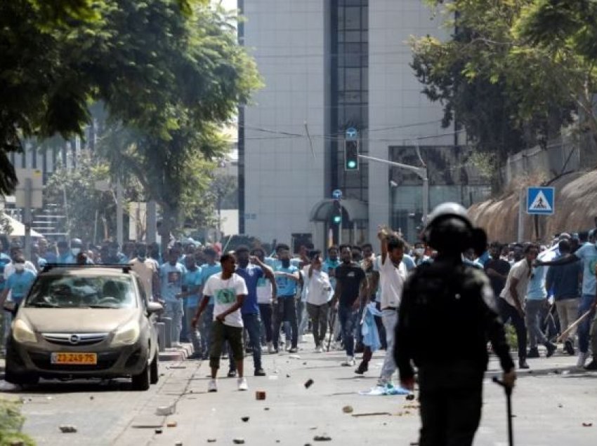 Izraeli shqyrton dëbimin e eritreasve pas përleshjeve në Tel Aviv