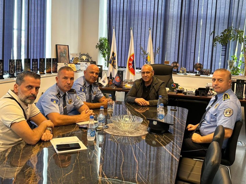 Ademi priti delegacionin e Policisë së Kosovës, flasin rreth sigurisë në ndeshjet e futbollit 