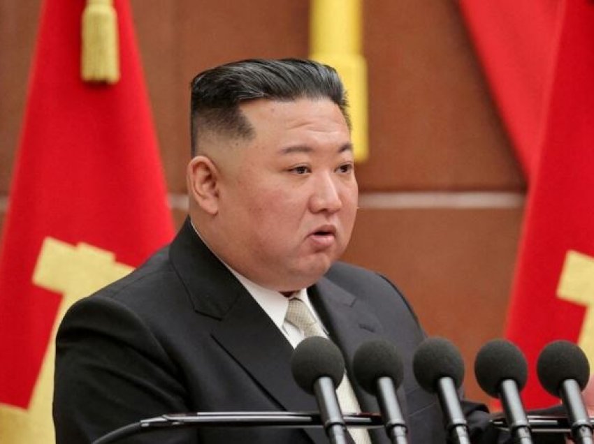 REL/ Raportohet se Kim Jong-un është nisur në Rusi për takim me Putinin