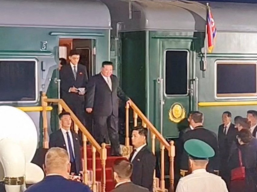 Kim Jong-un arrin më tren në Rusi, SHBA ripërsërit qëndrimin për sanksione nëse Koreja e Veriut i shet armë Kremlinit