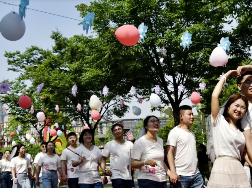 Gratë e martuara në Kinë përballen me diskriminim në punësim