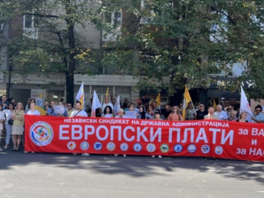 Administrata gjyqësore në Maqedoni sot vazhdoi me protesta