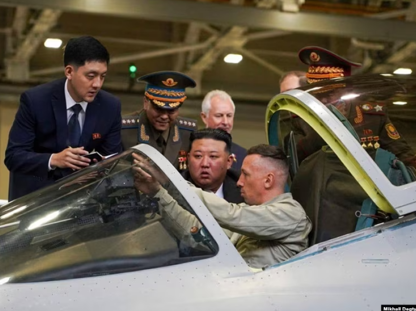 Lideri verikorean inspekton bombarduesit bërthamorë rusë