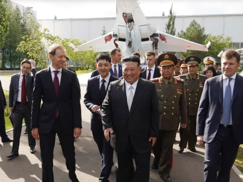 Kim Jong Un vazhdon vizitën në Rusi