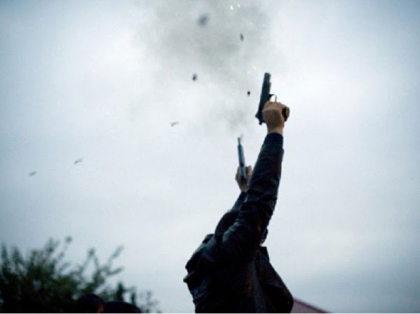 ​Gjuajtje me armë si nëpër filma në Ferizaj