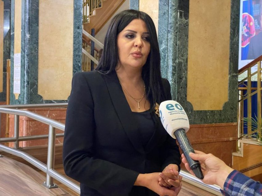 Zgjedhjet e LDK-së në Vushtrri, reagon deputetja Krasniqi
