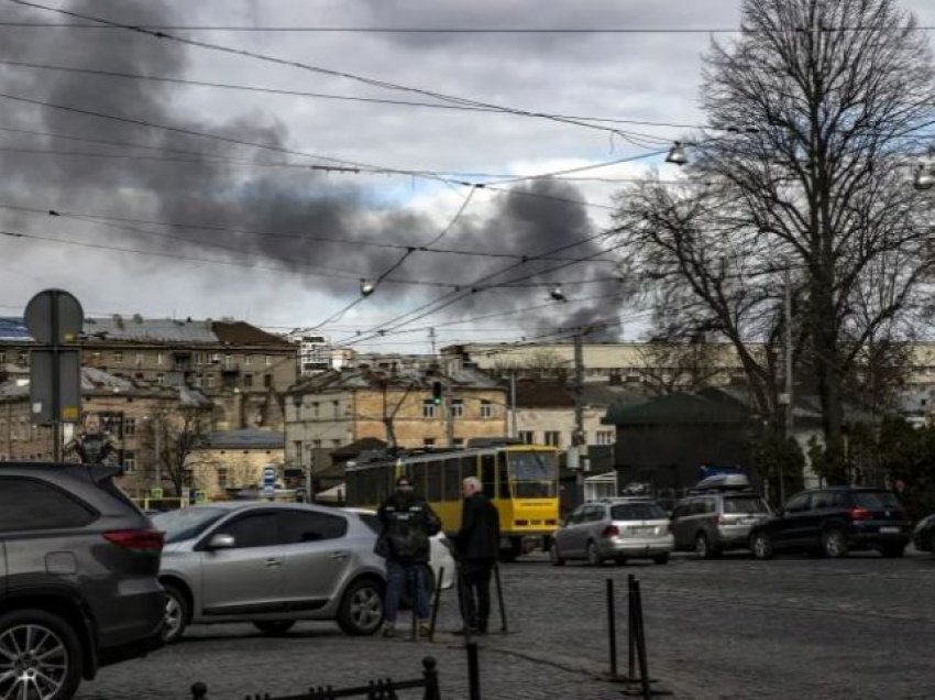 Shtatë të vrarë në Lviv teksa Rusia intensifikon sulmet në Ukrainë