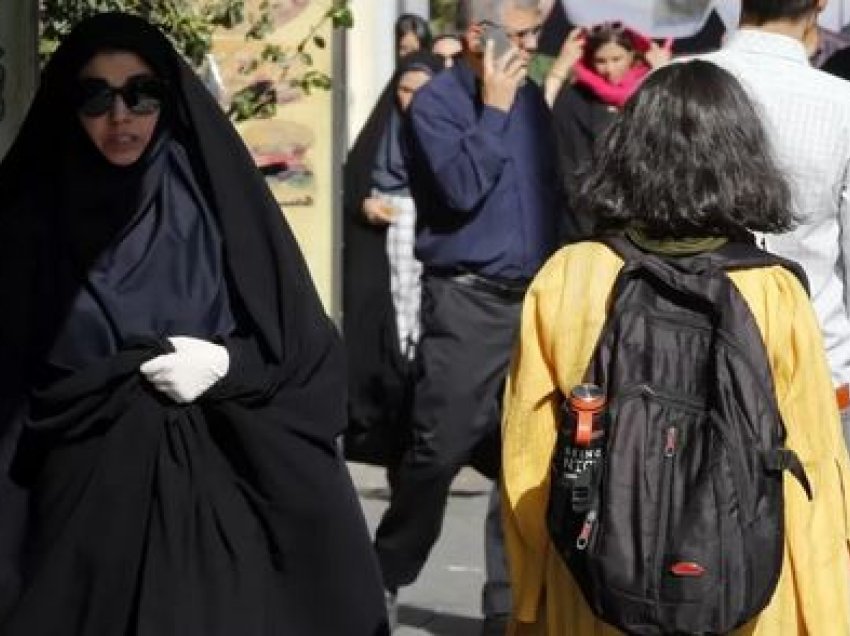 Ligji i Iranit për hixhabin: Gratë përballen me 10 vjet burg për veshje ‘të papërshtatshme’
