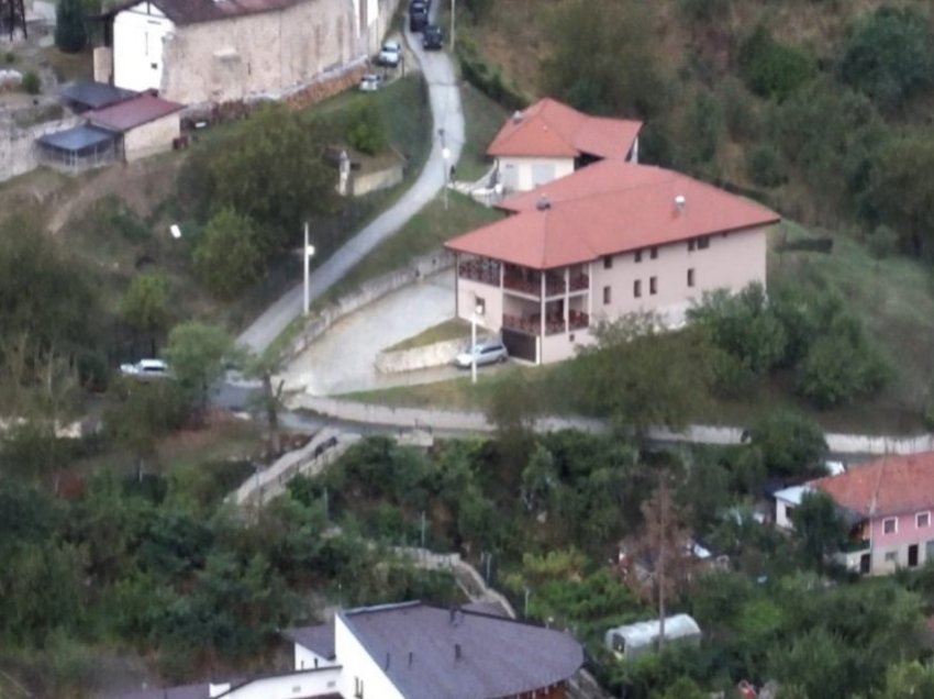 7 shtetas të Maqedonisë së Veriut janë në një hotel në afërsi të manastirit ku u strehuan sulmuesit e Policisë së Kosovës