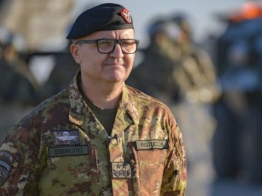 Komandanti i KFOR-it në bisedë me BE-në, Kosovën dhe komandantin e ushtrisë serbe për të gjetur zgjidhje