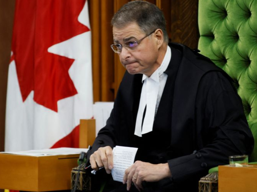 Kryetari i parlamentit të Kanadasë përballet me thirrjet për të dhënë dorëheqje pasi nderoi një nazist