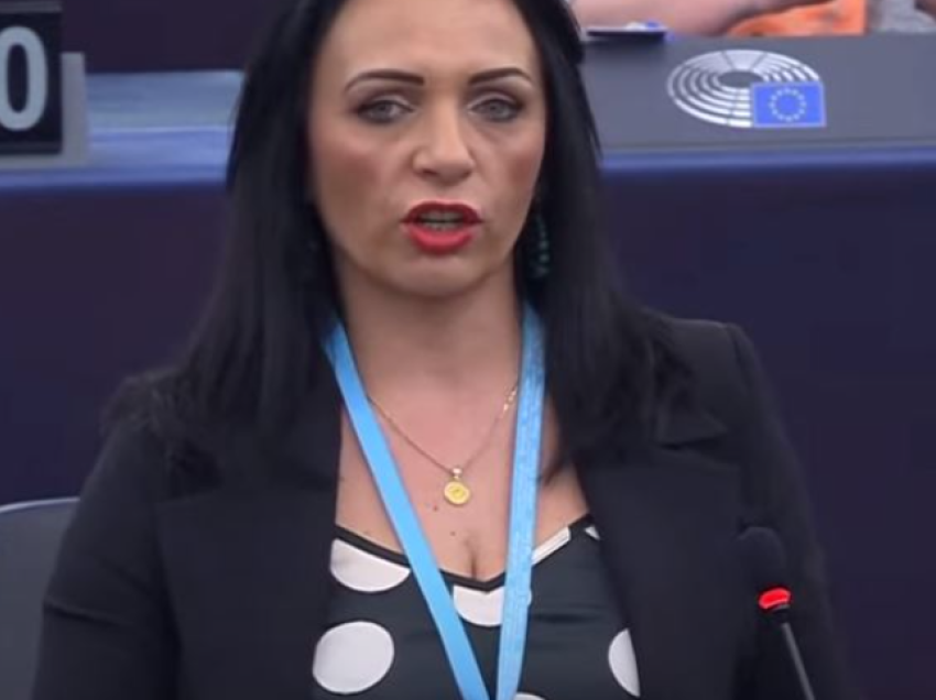 Përfaqësuesja shqiptare e Maqedonisë përmend familjen Jashari në seancën ku po diskutohet anëtarësimi i Kosovës