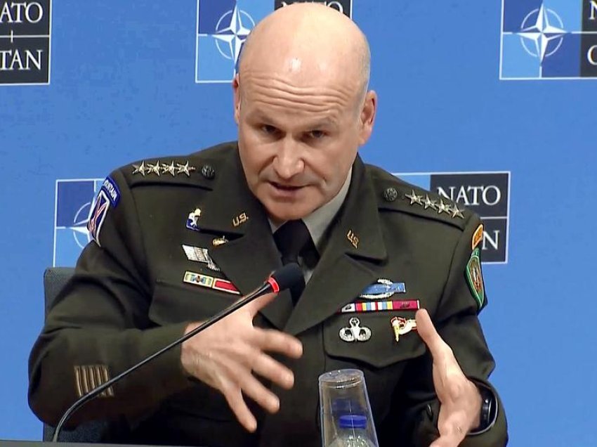 ​Gjenerali i NATO-s: Duhen dërguar më shumë trupa dhe artileri në Kosovë