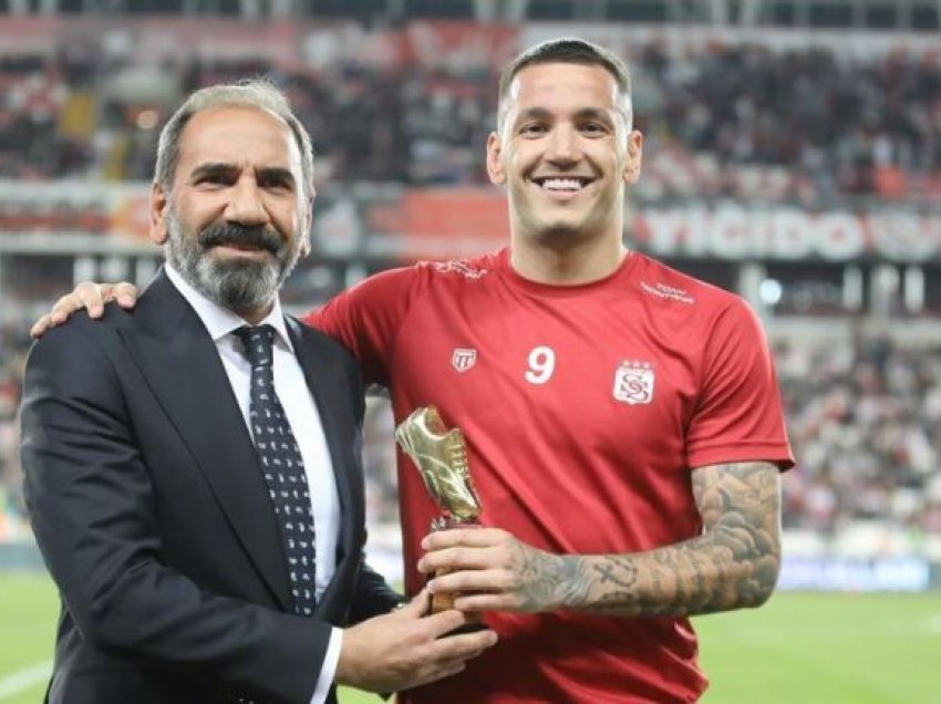 Galatasaray kërkon lojtarin shqiptar
