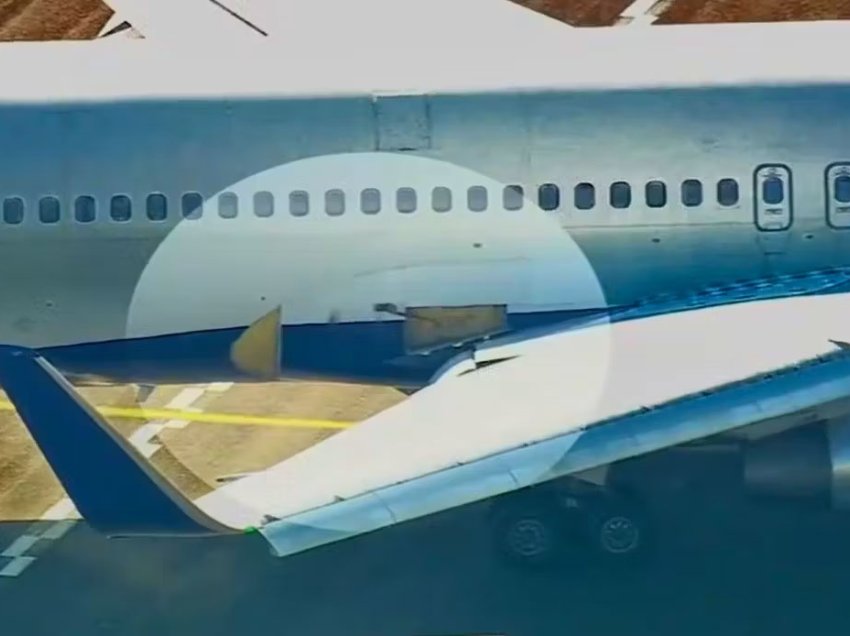 Defekt i rëndë në Boeing 767: Rrëshqitësi i emergjencës shkëputet në ajër