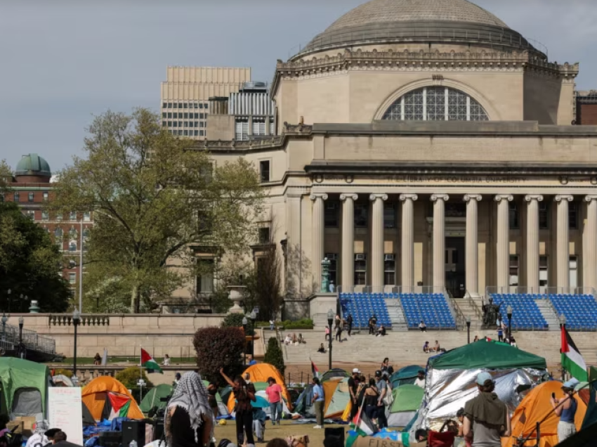 Studentët e Kolumbias sfidojnë afatin për t'u larguar nga tendat