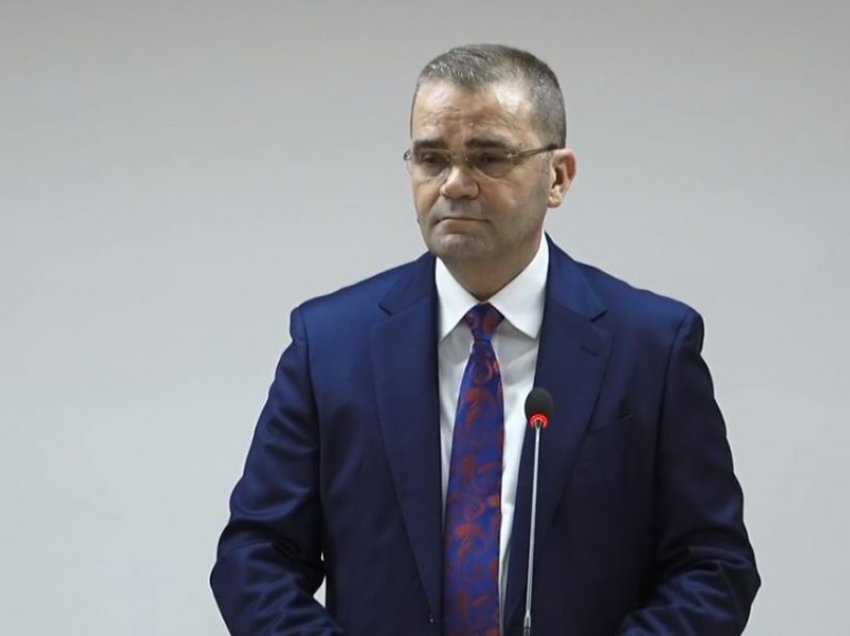 Ish-guvernatori Mehmeti: ‘Komercijalna Banka’ në 2022 kishte paralajmëruar mbylljen e degëve në Kosovë
