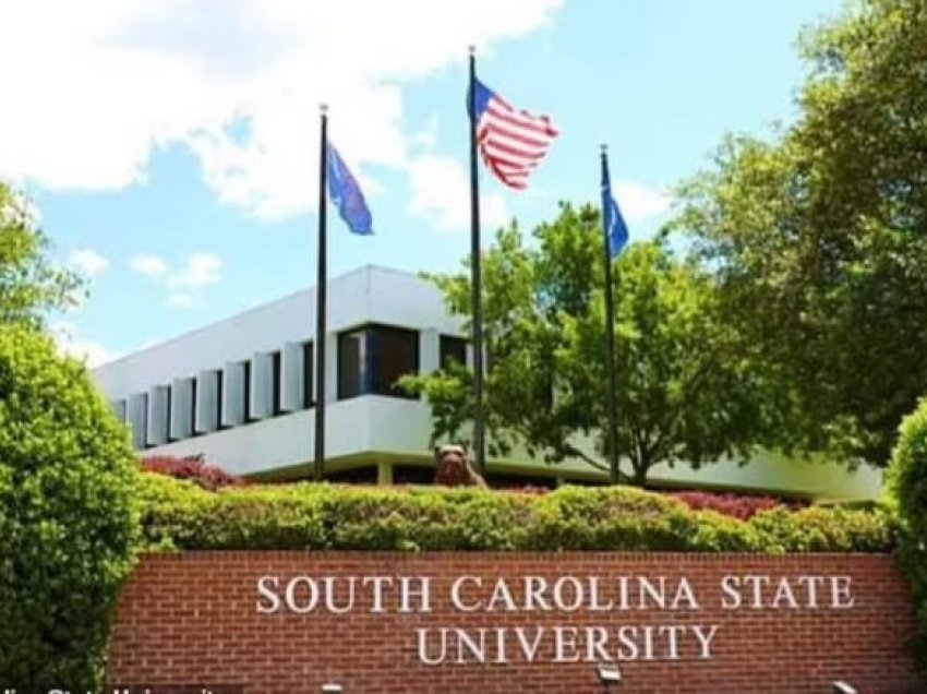 Të shtëna armësh në Universitetin e Karolinës së Jugut, policia bllokon kampuset