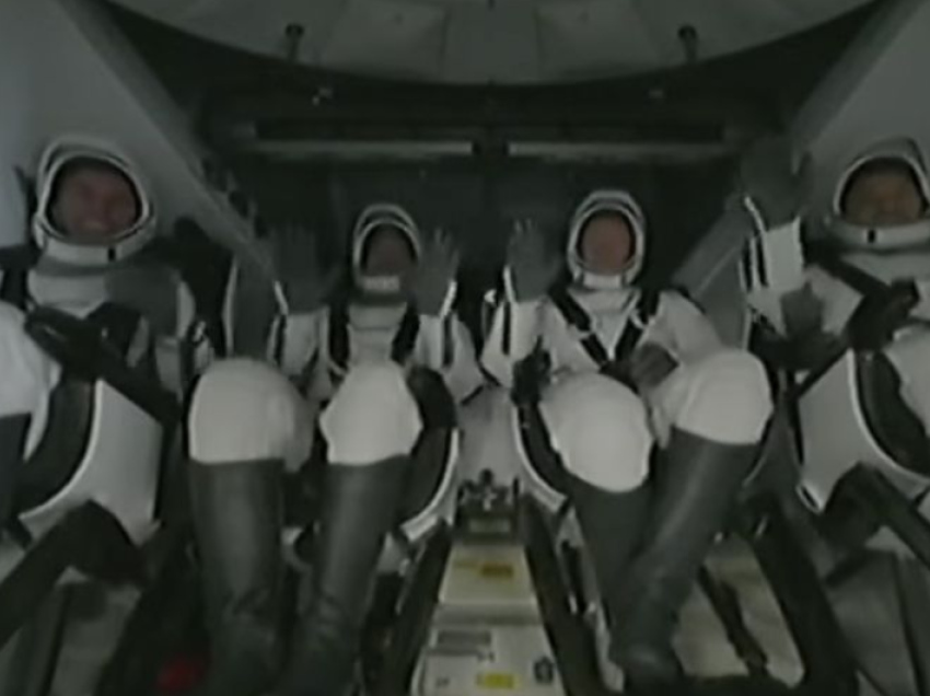 Vizituan Stacionin Ndërkombëtar të Hapësirës, kthehen astronautët nga Turqia, Italia dhe Suedia