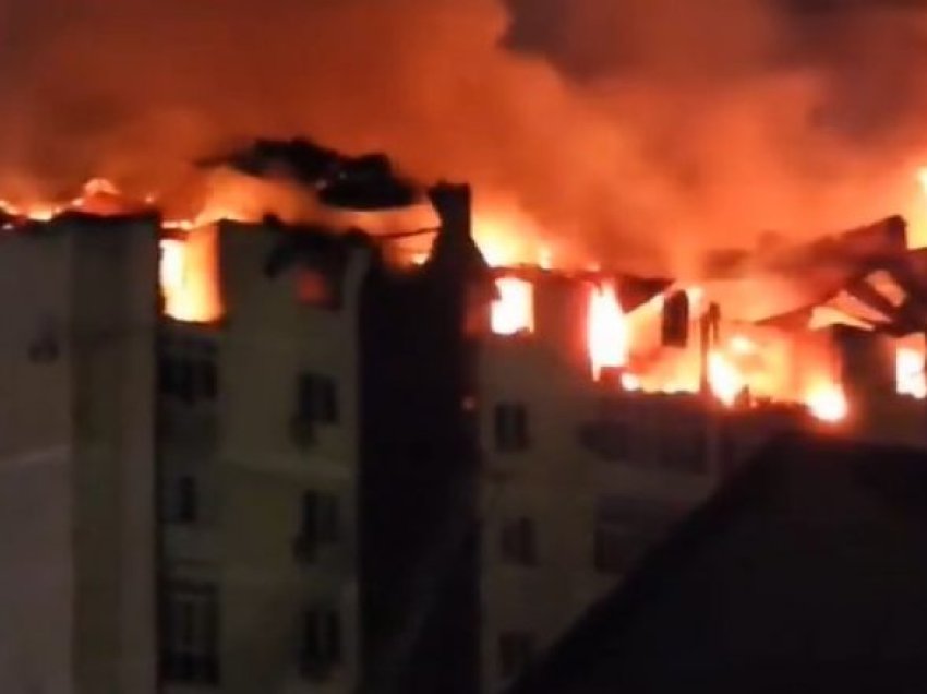 Digjet një ndërtesë shumëkatëshe në një qytet në Rusi, evakuohen mbi 100 fëmijë