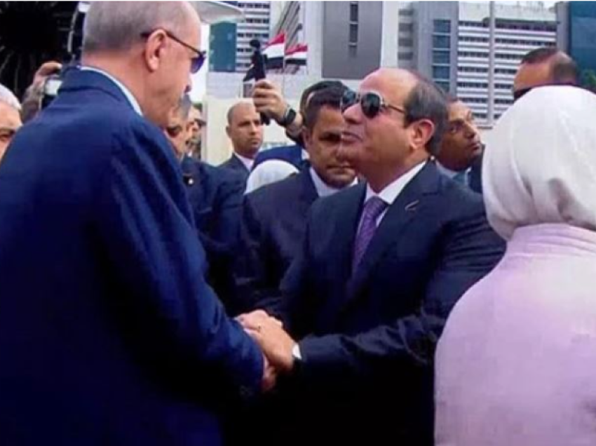 Erdogan viziton Egjiptin për herë të parë pas 12 vitesh