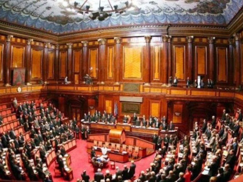 Senati italian miraton marrëveshjen për emigrantët me Shqipërinë