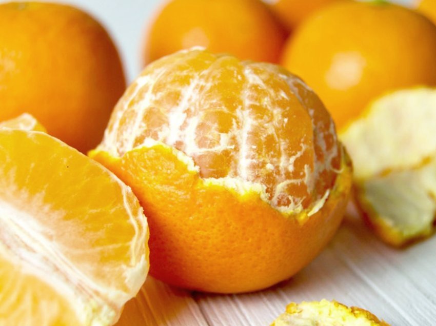 Trajtimet natyrale me portokalle për pastrimin dhe tonifikimin e lëkurës