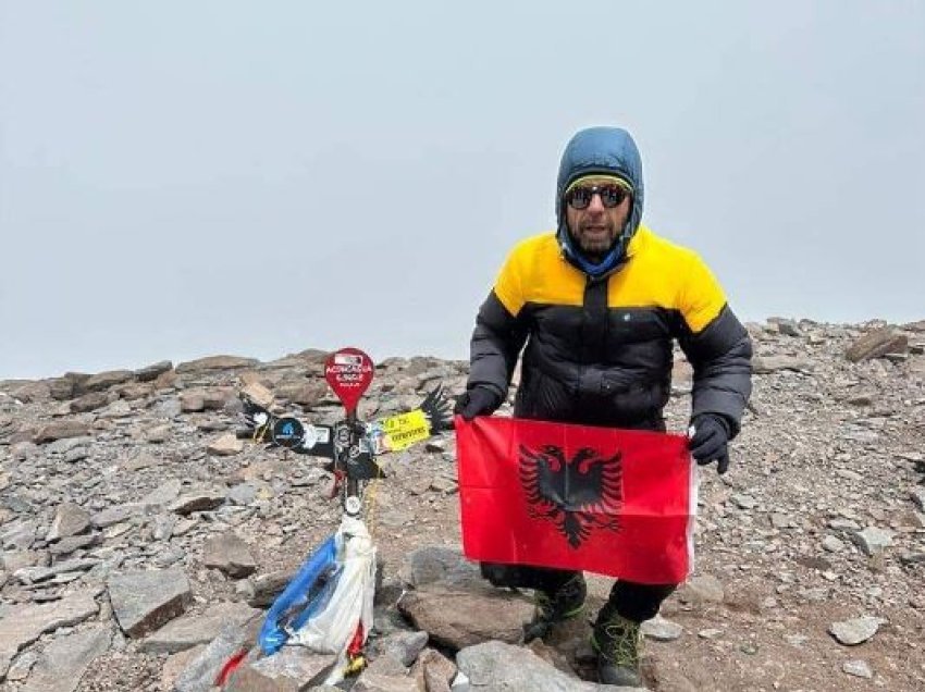 Alpinisti nga Elbasani ngjitet me sukses në majën më të lartë të Amerikës
