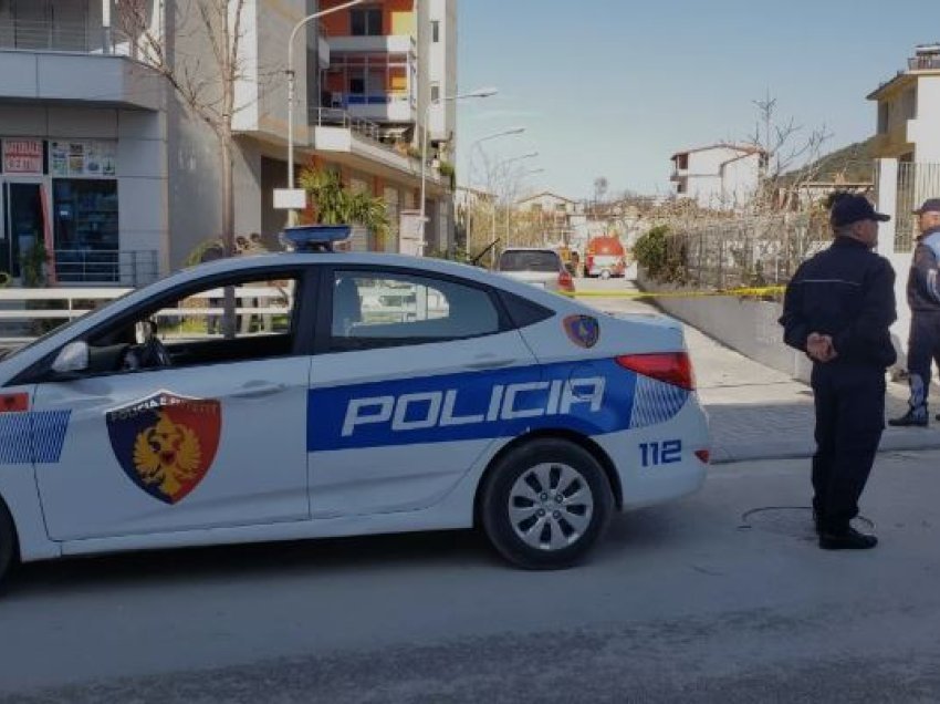 “Do më fejonte pa dëshirë” - Kush është 19-vjeçarja që vrau dhe groposi babain në Durrës