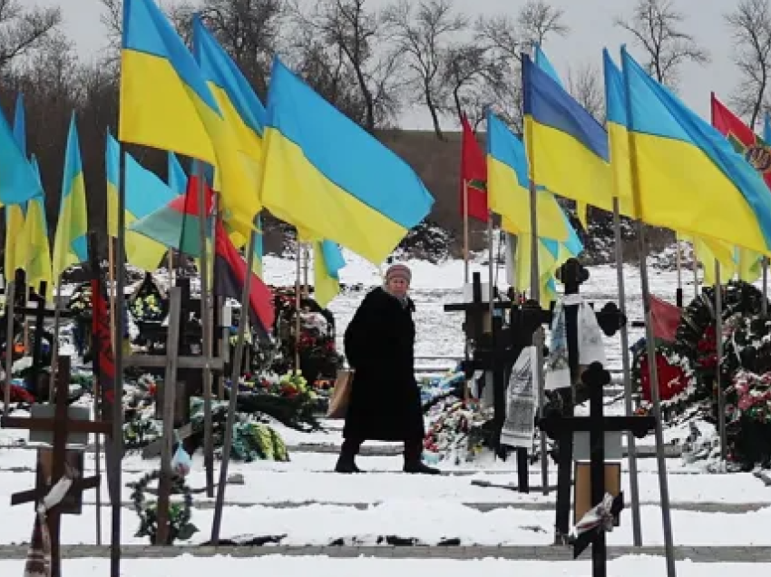  Zelensky: Rreth 31 mijë ushtarë ukrainas janë vrarë në luftën me Rusinë